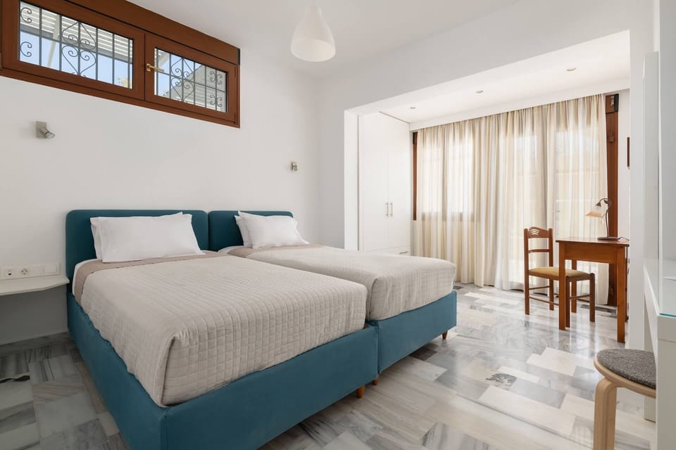 Two Bedroom Suite with Sea View | In-room safe, free WiFi