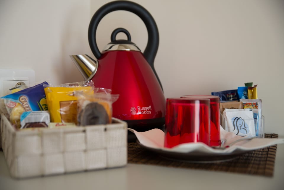Design Quadruple Room, 1 Bedroom | Minibar