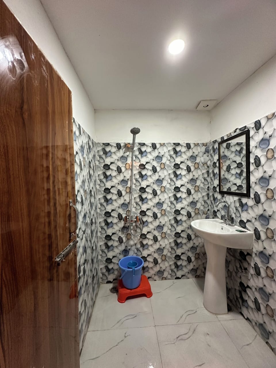 Deluxe Single Room, Hill View | Bathroom