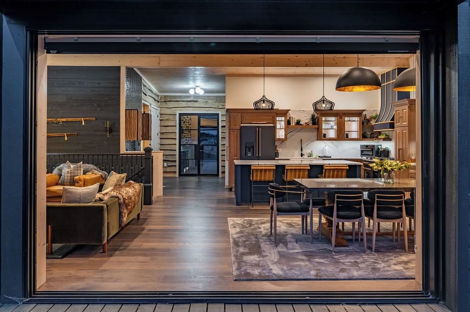 Open Concept to Promote Social Gathering and Accessibility for Elder Guests