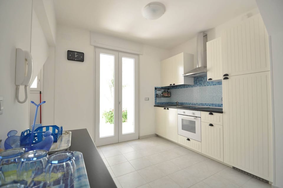 House, Smoking | 4 bedrooms