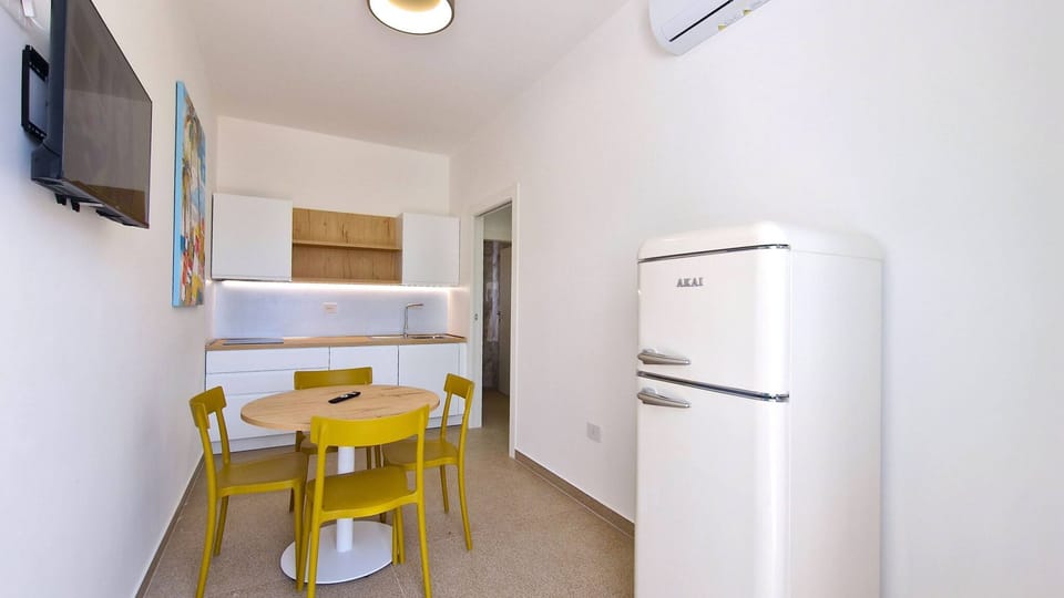 House, Smoking | 2 bedrooms