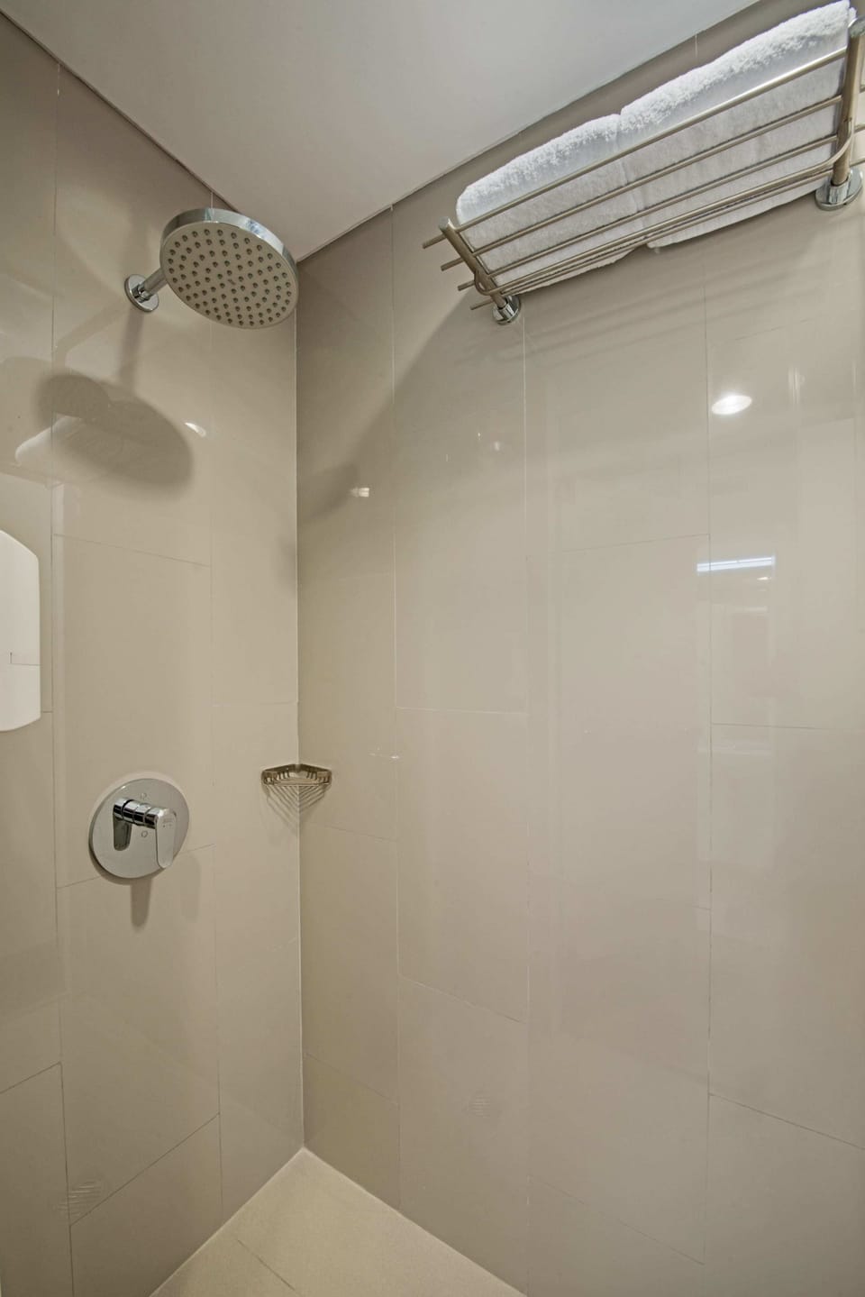 Shower, free toiletries, hair dryer, slippers