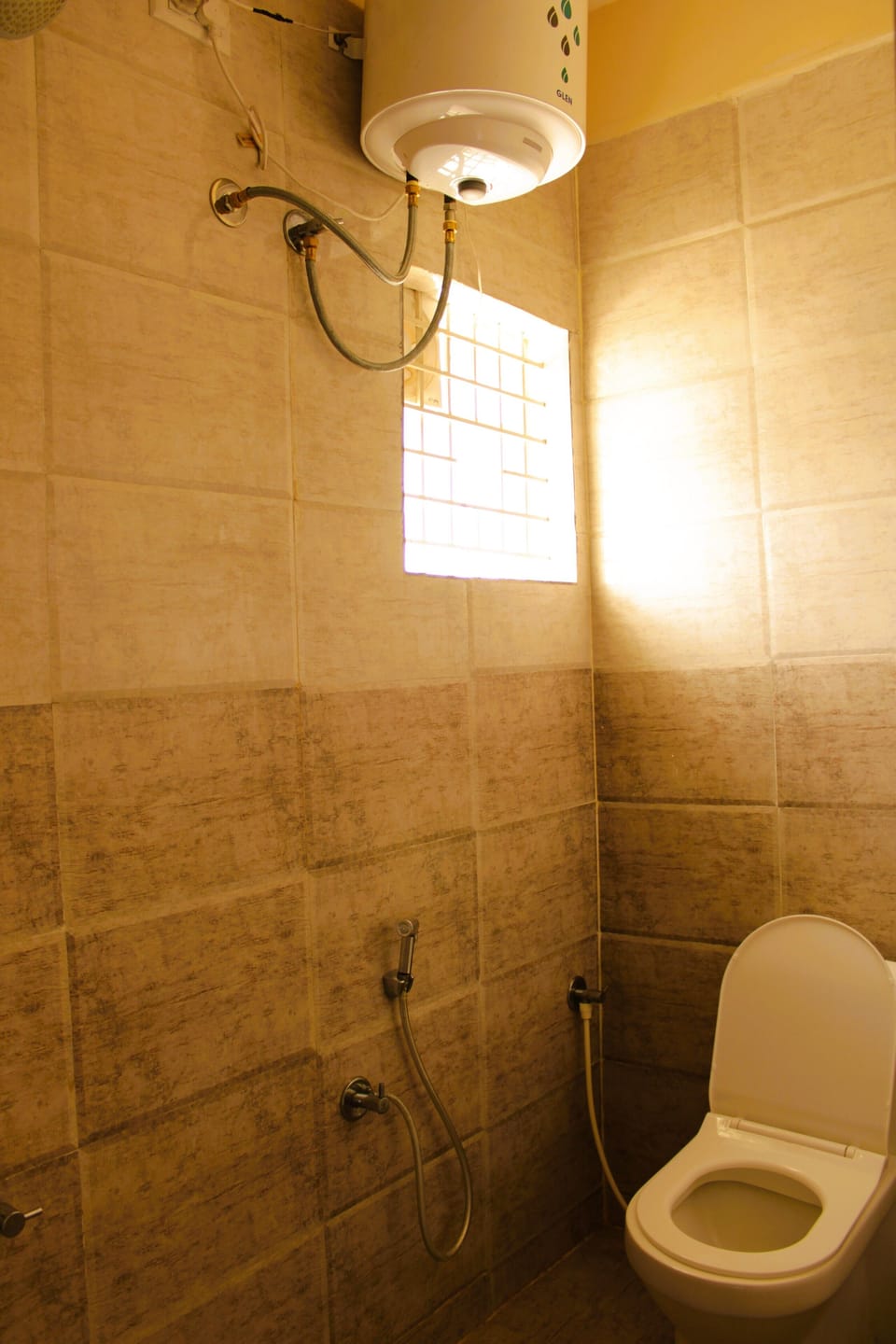 Suite, City View | Bathroom | Shower, towels, soap, shampoo