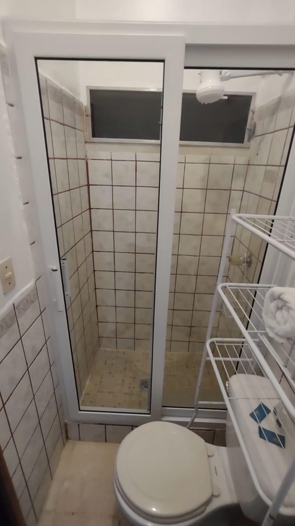Classic Single Room | Bathroom | Shower, towels, soap, shampoo