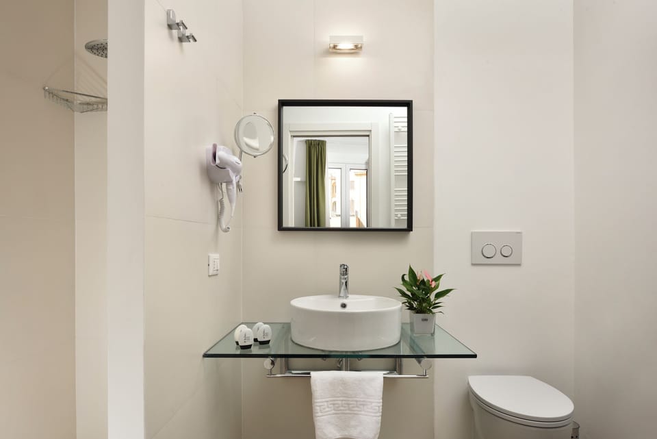 Double Room | Bathroom