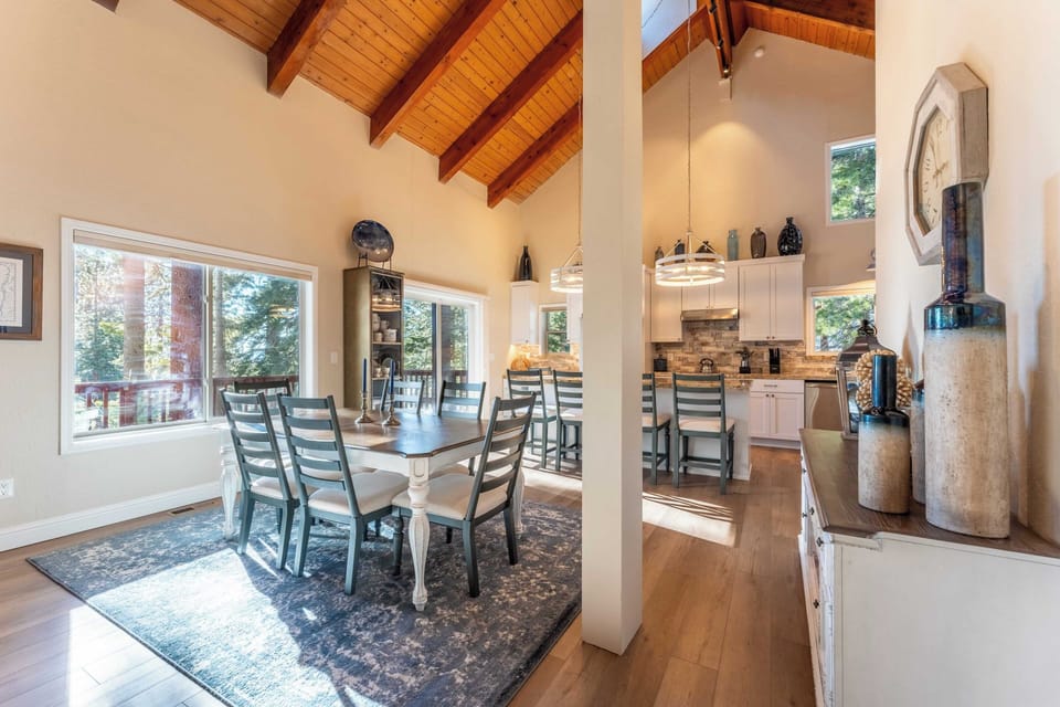 House (4 Bedrooms) | Interior