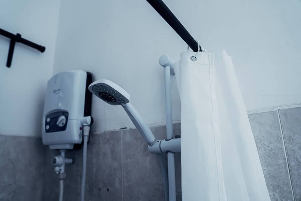 Hand-held showerhead