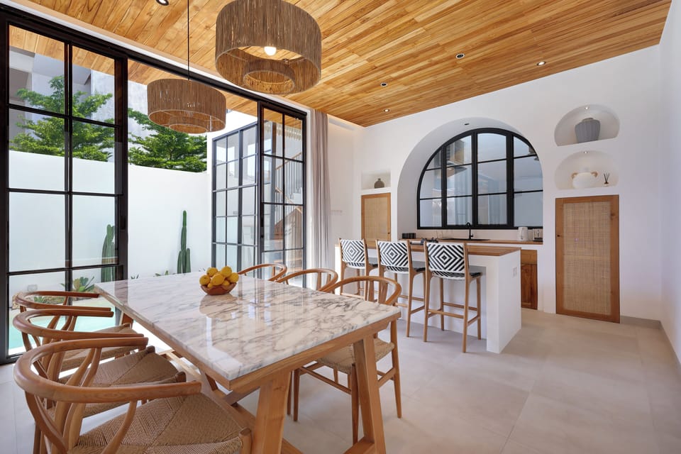 Villa | Private kitchen | Electric kettle, rice cooker, highchair, paper towels