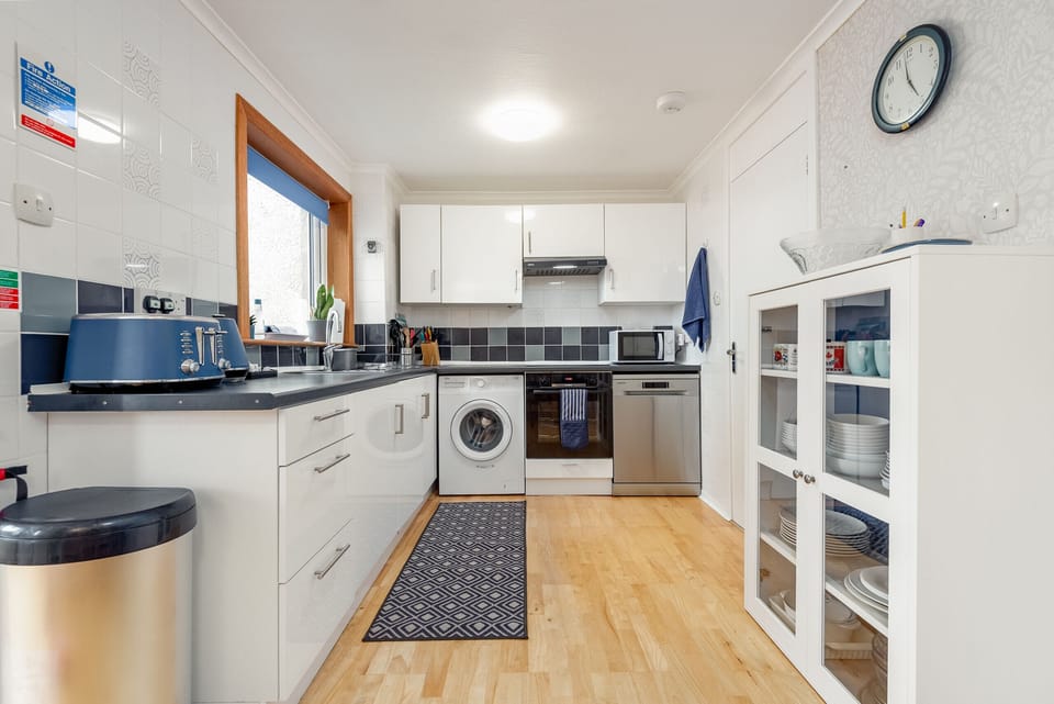 James Robb Avenue No 4 Kitchen 