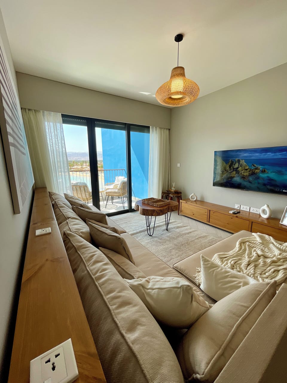 Luxury Chalet, Balcony, Sea View | Living area