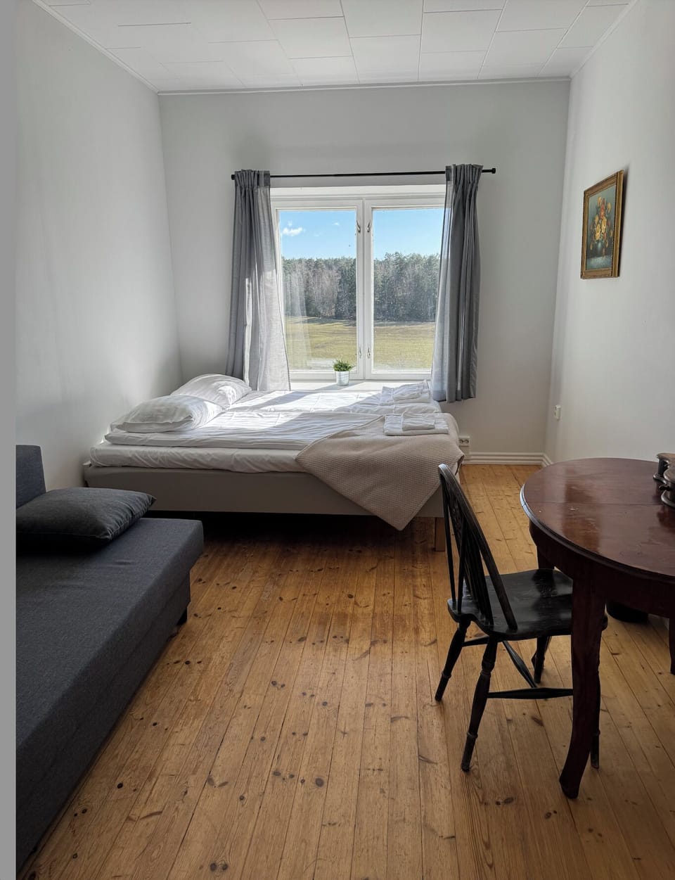 Family Double Room | Free WiFi