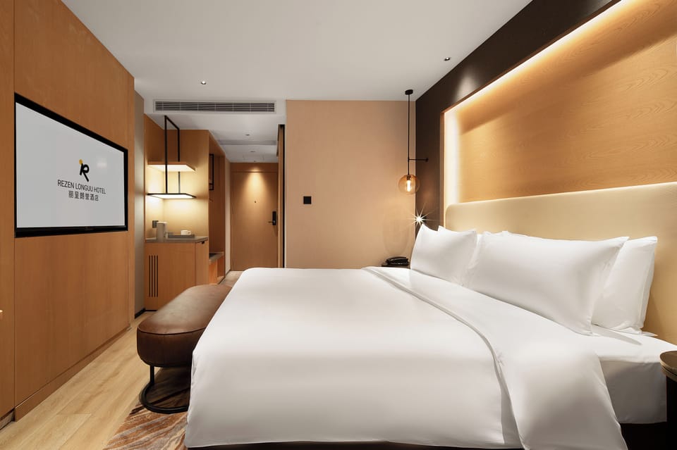 Basic Double Room | Desk, laptop workspace, soundproofing, free WiFi