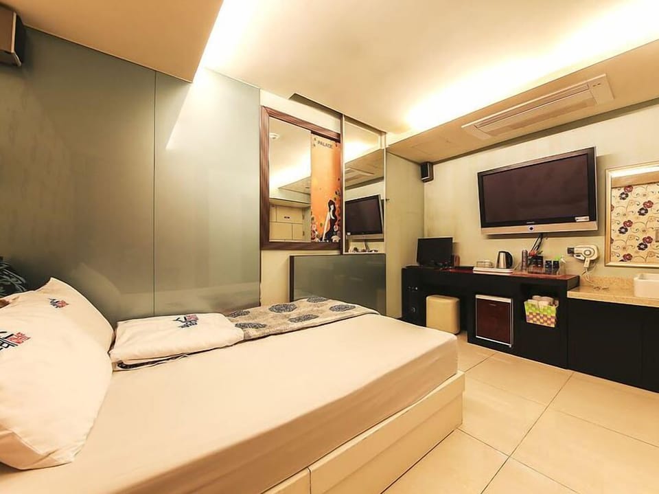 Standard Double Room, 1 Double Bed | Free WiFi