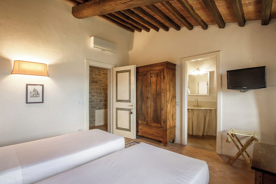 Standard Double Room, 1 Bedroom, Garden View | Free WiFi, bed sheets