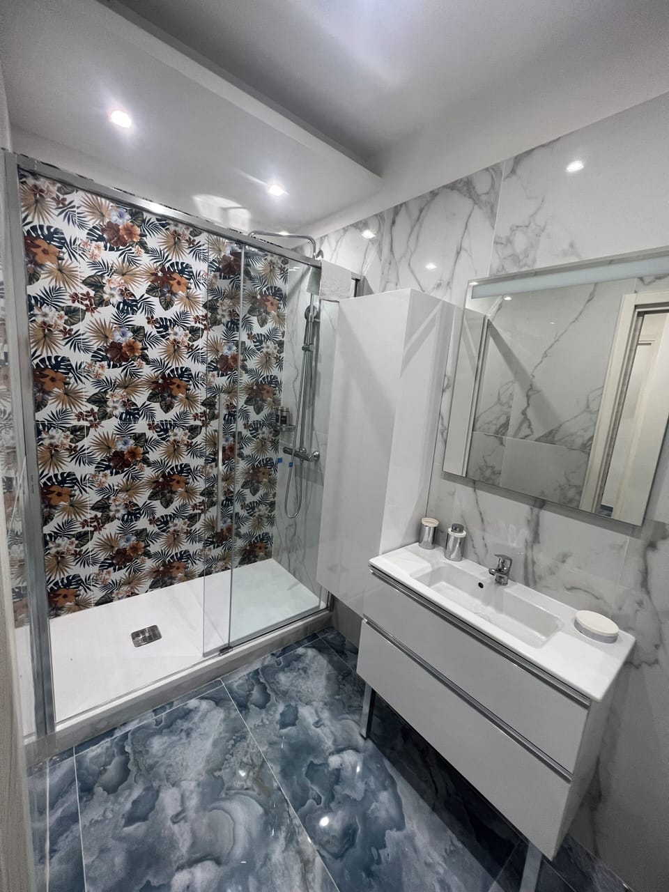 Classic Quadruple Room, Kitchen | Bathroom | Free toiletries, hair dryer, bathrobes, bidet