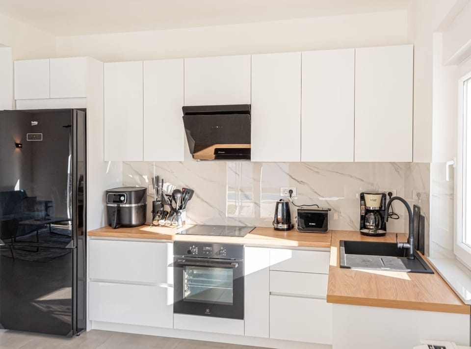 House (Three Bedroom Holiday Home) | Private kitchen | Fridge