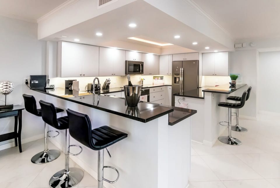 Open Kitchen and Bar Seating