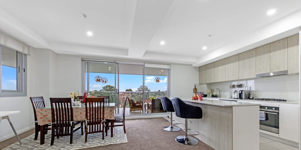 Apartment, 3 Bedrooms (NBL005) | Living area