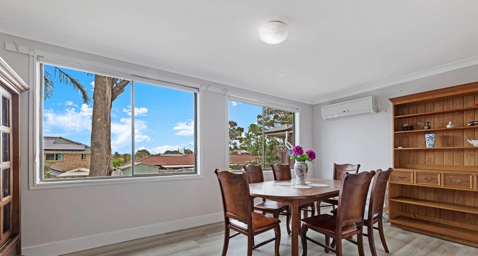 House, 3 Bedrooms (NBL049) | Living area
