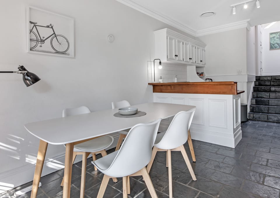 House, 2 Bedrooms (NGL058) | In-room dining
