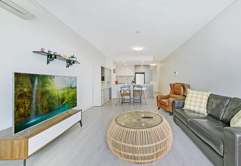 Family Apartment, 2 Bedrooms (NMA629) | Living area | Flat-screen TV