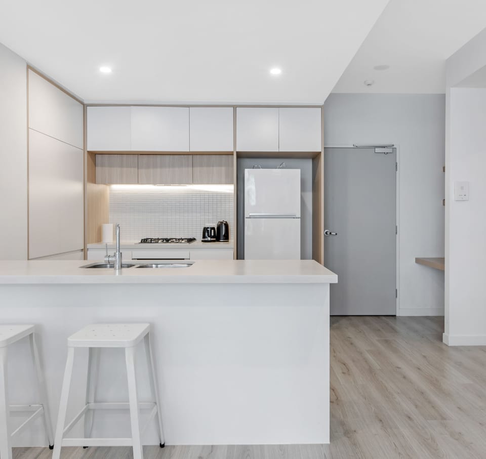 Classic Apartment, 2 Bedrooms (NPE081) | Private kitchen | Microwave, oven, stovetop, cookware/dishes/utensils