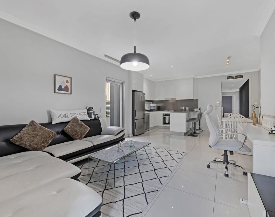 Classic Apartment, 2 Bedrooms (NRY241) | Living area | Flat-screen TV