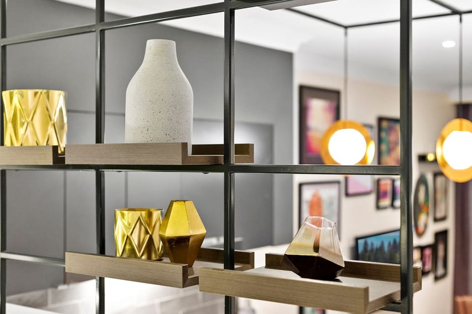 Studio (NSY002-403) | Living area | Flat-screen TV
