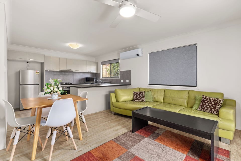 House, 3 Bedrooms (QMG030) | Living area