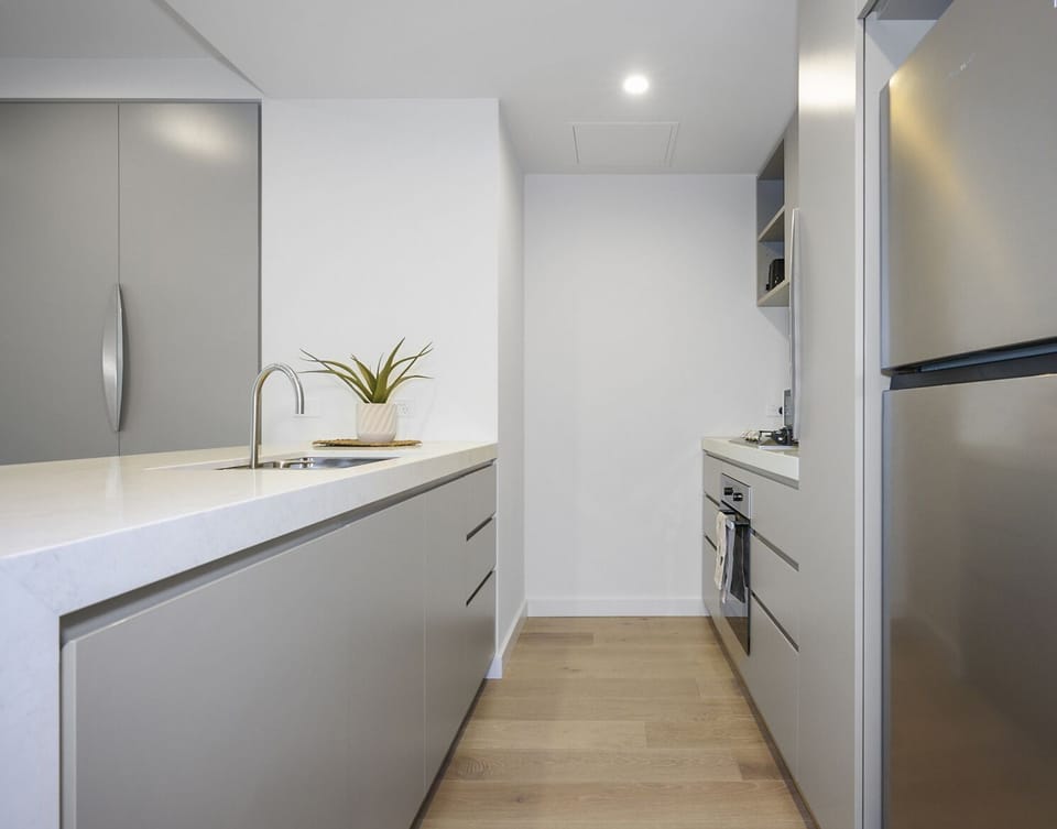 Design Apartment, 2 Bedrooms (VME028-4403) | Private kitchen | Fridge, microwave, oven, stovetop