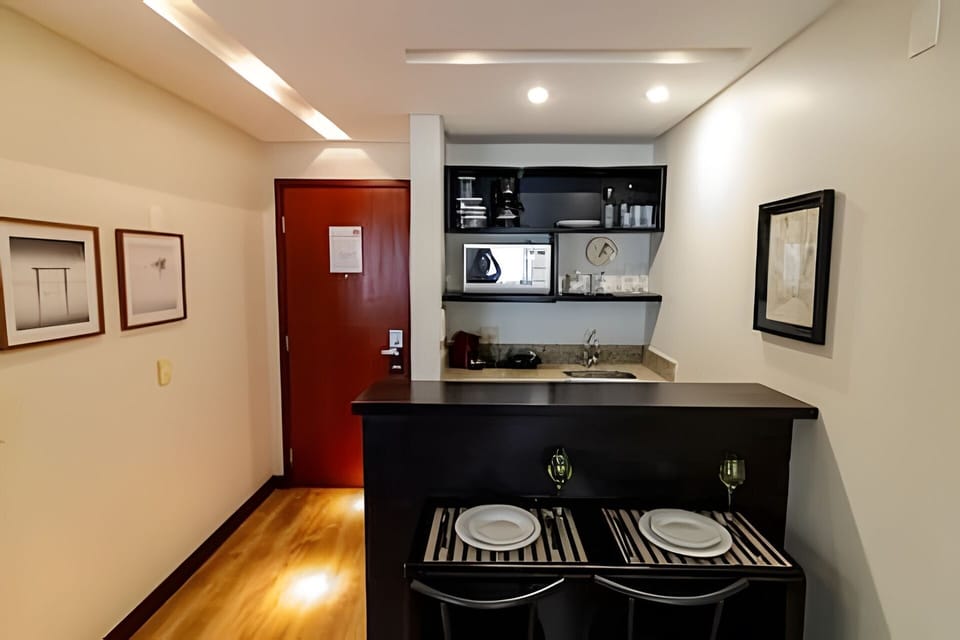 Basic Apartment | Private kitchen | Mini-fridge, microwave, stovetop, coffee/tea maker
