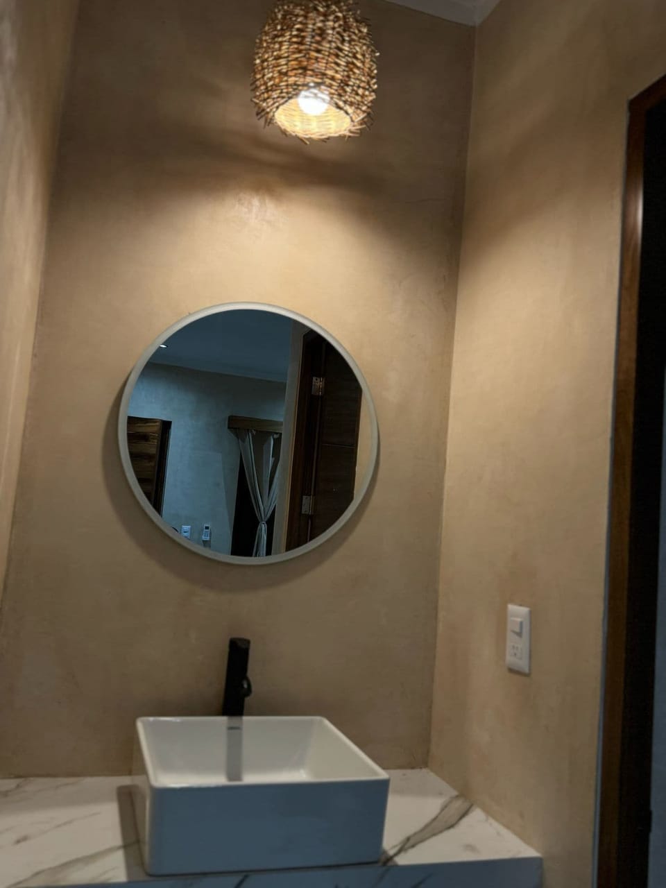 Separate tub and shower, towels, soap, shampoo