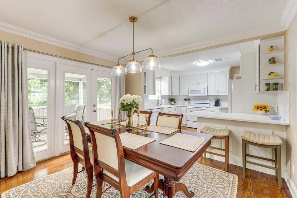 Dining Room | Dishware & Flatware