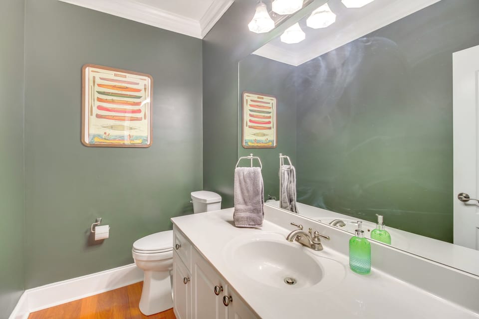 Full Bathroom | Main Level