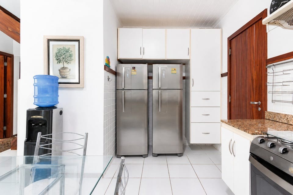 Deluxe House, 4 Bedrooms, Air conditioning | Private kitchen | Fridge, microwave, oven, stovetop