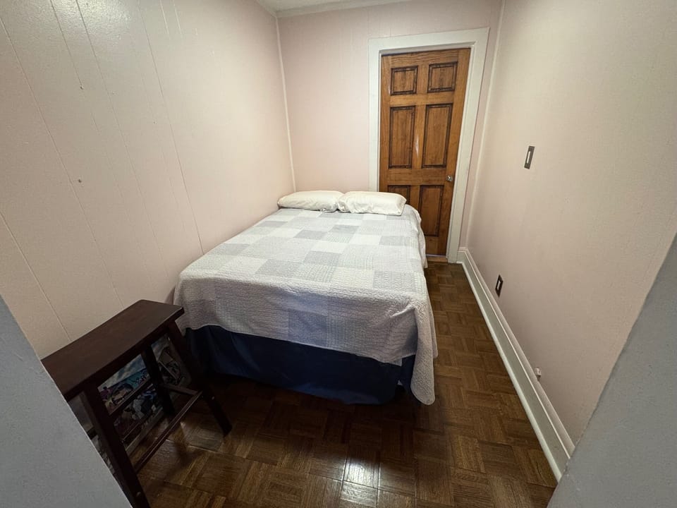 Third bedroom with queen size bed (no window in this room FYI)