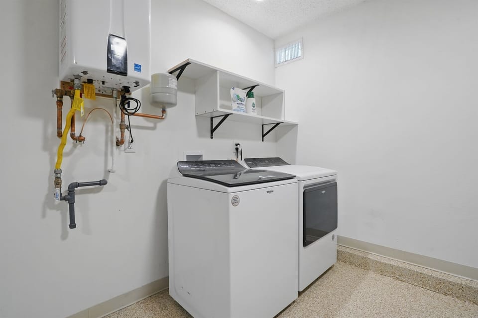 2-car Garge with laundry and EV Charger