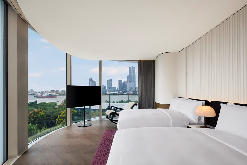Deluxe Suite, 2 Queen Beds | Minibar, free WiFi, bed sheets