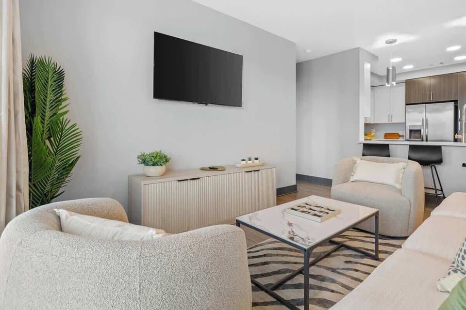 Spacious and stylish—a cozy spot to relax after a day of exploring.


