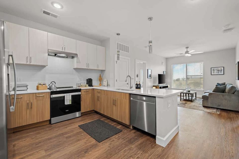 Cook up your favorites in a fully equipped, modern kitchen.

