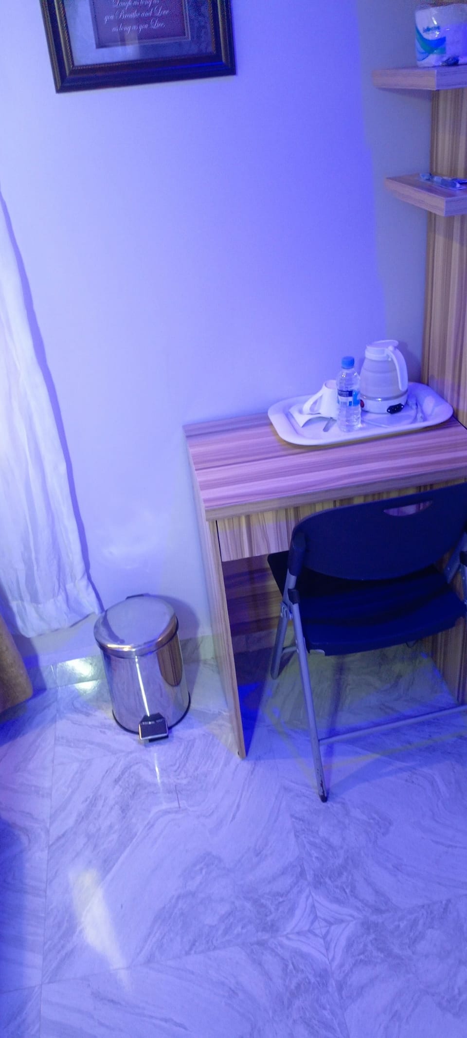 Room | Desk, free WiFi