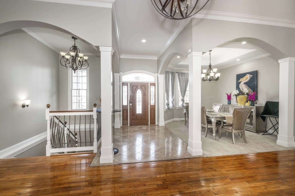 House, Multiple Beds, Patio, Garden View (The Bishops Manor) | Interior