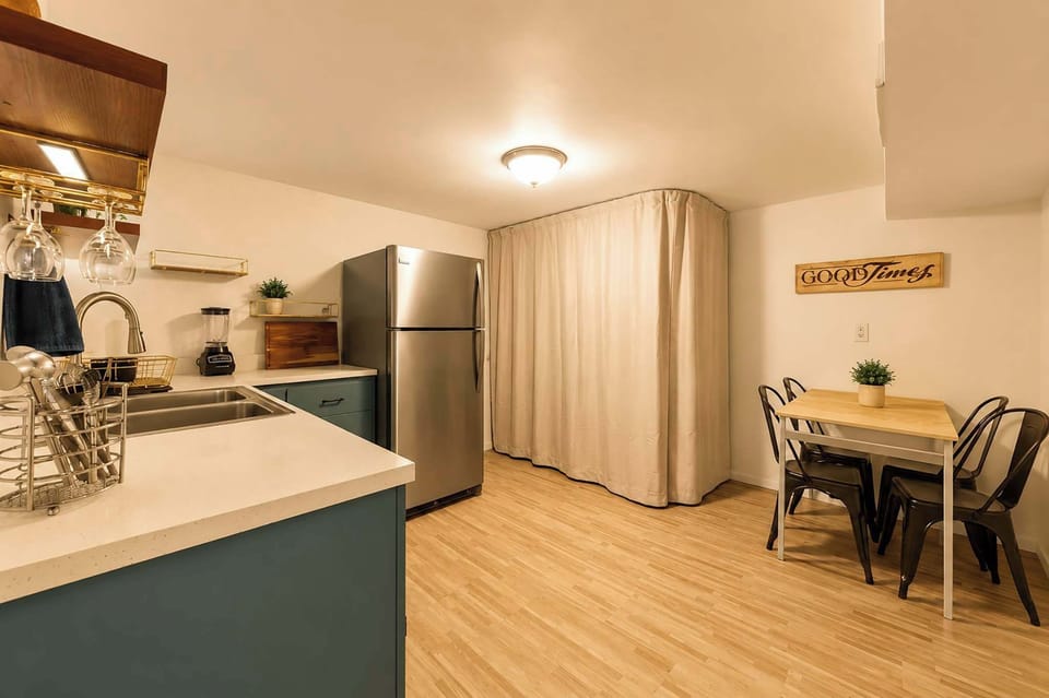 House, Multiple Beds, Patio, Garden View (The Gahanna Getaway) | Private kitchen | Coffee/tea maker, fridge, microwave, oven