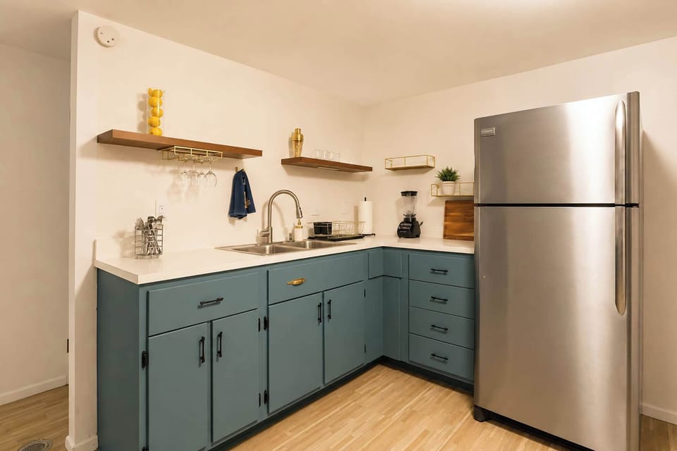 House, Multiple Beds, Patio, Garden View (The Gahanna Getaway) | Private kitchen | Coffee/tea maker, fridge, microwave, oven