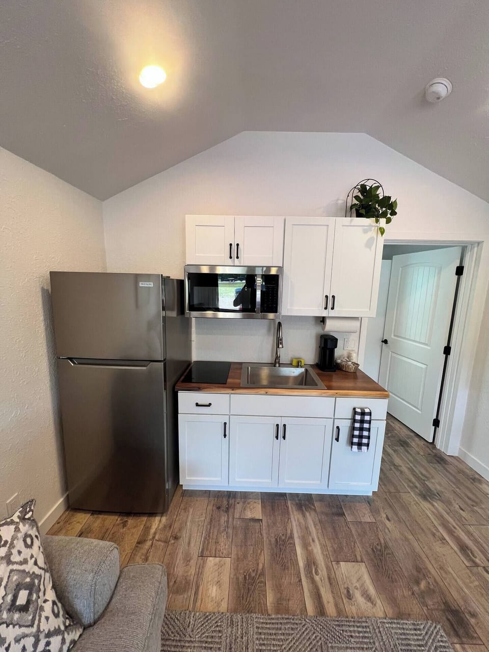 Kitchenette2