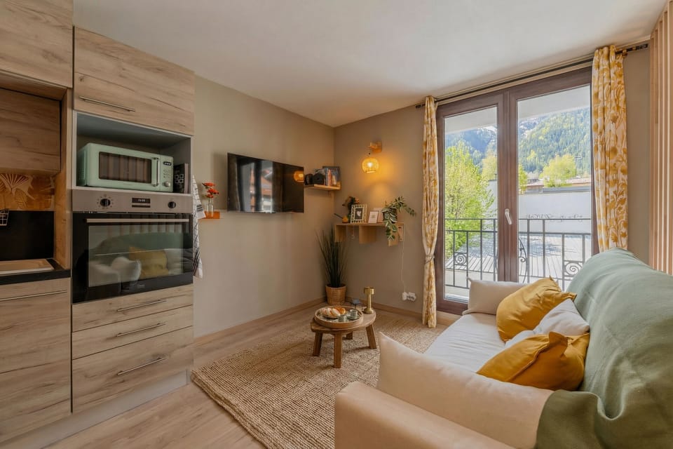 Living and dining room
