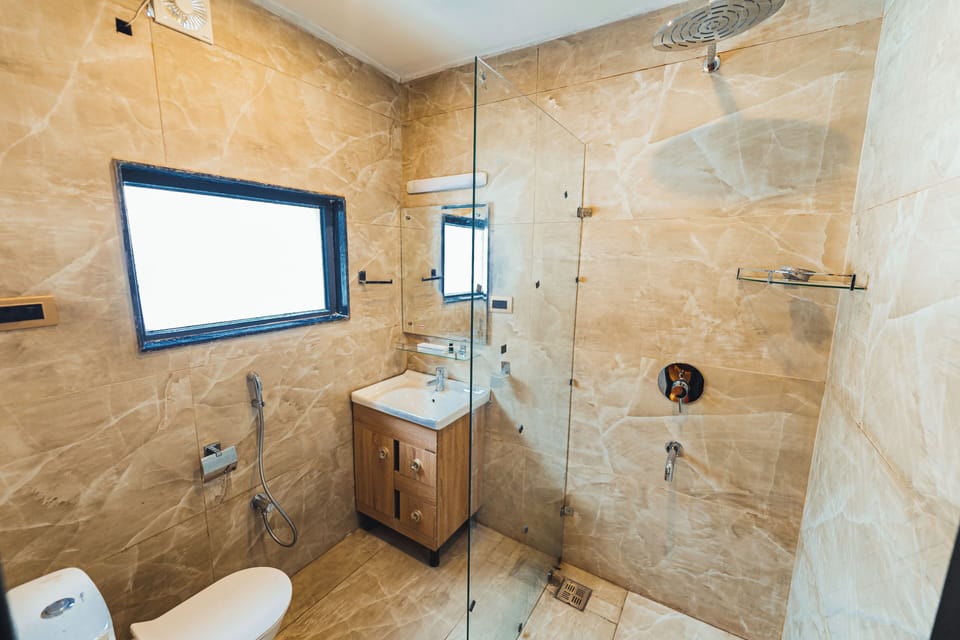 Deluxe Double Room, Hill View | Bathroom | Slippers, bidet, towels, soap