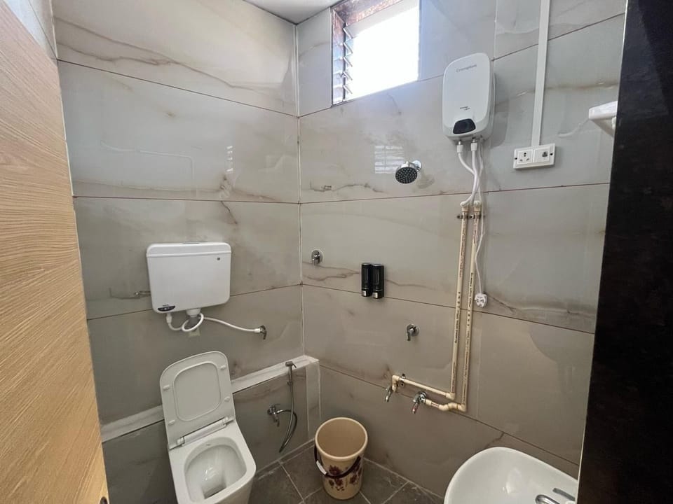 Classic Triple Room | Free WiFi