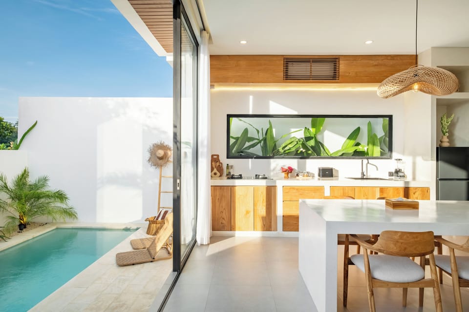 Villa, 1 King Bed, Patio, Pool View | Private kitchen | Fridge, stovetop, electric kettle, cookware/dishes/utensils